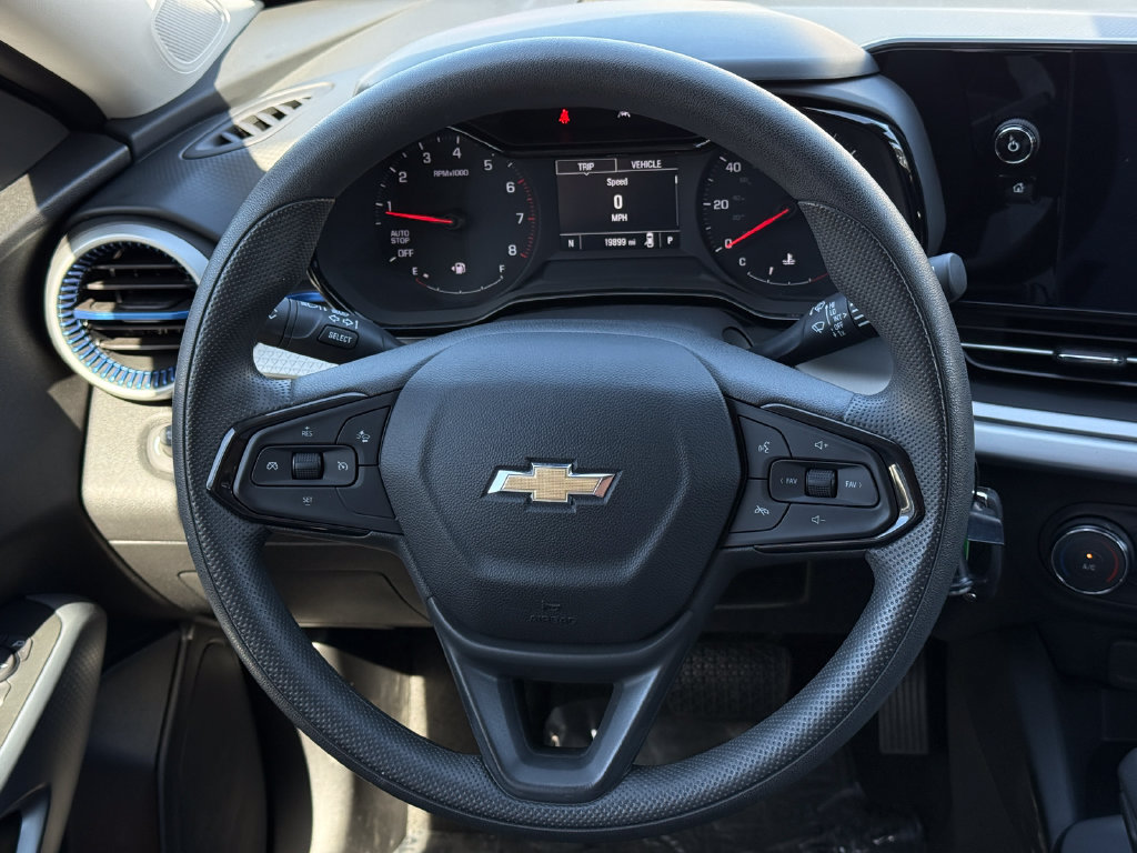 Used 2024 Chevrolet Trax LS w/ Driver Confidence Package FWD image 22