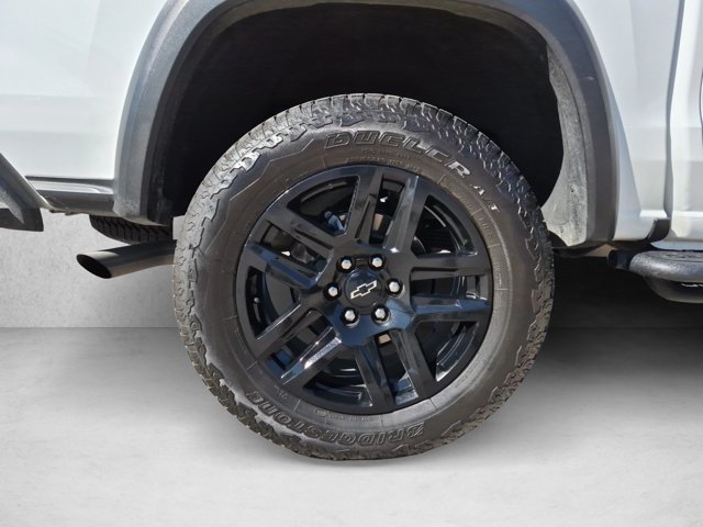 Used 2025 Chevrolet Colorado Trail Boss AWD/4WD image 23
