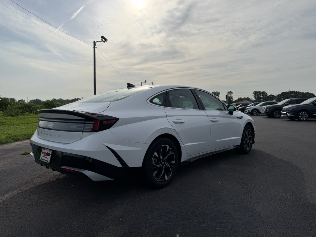 Used 2024 Hyundai Sonata SEL FWD image 6