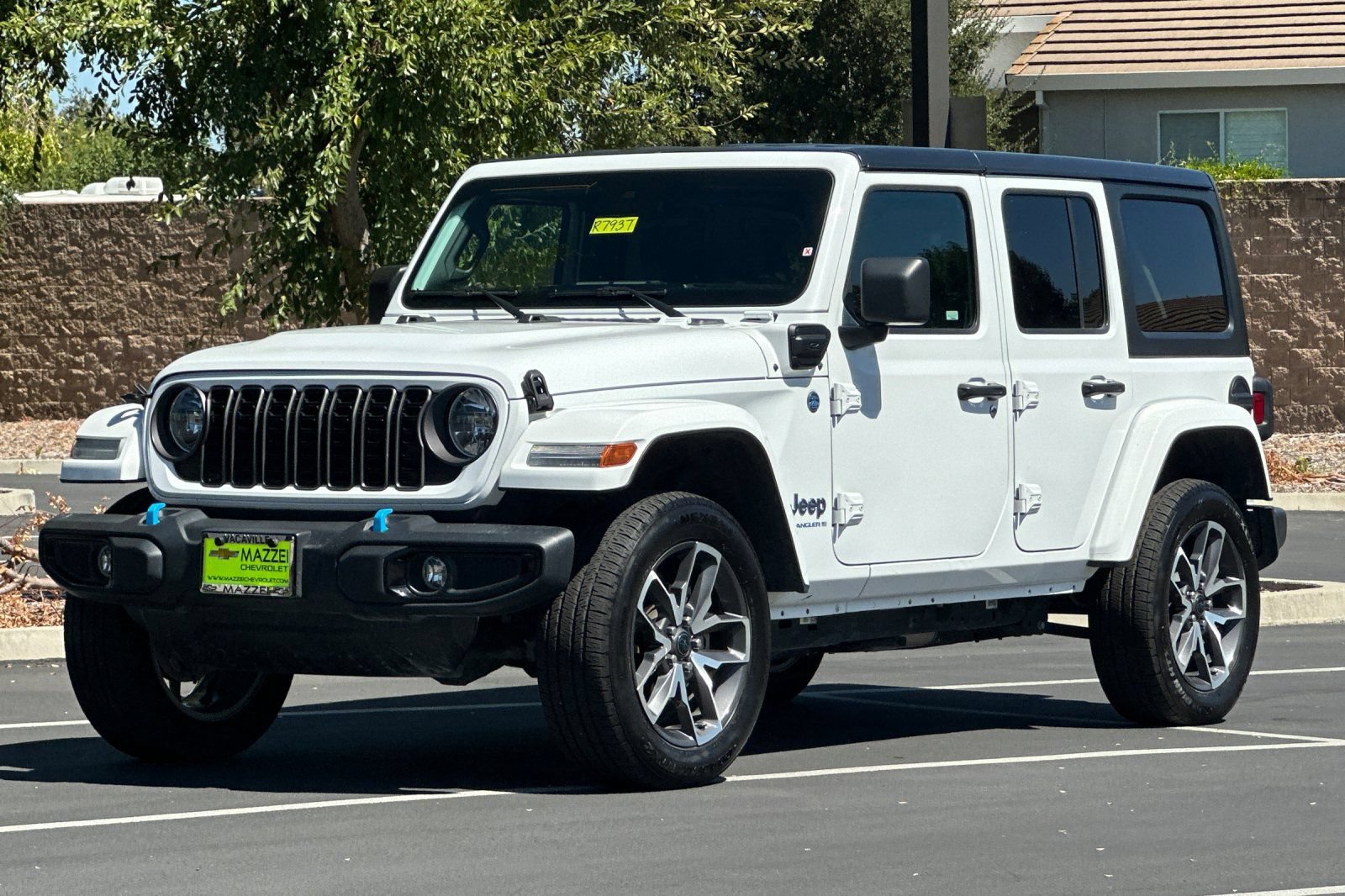 Used 2024 Jeep Wrangler Unlimited AWD/4WD image 16