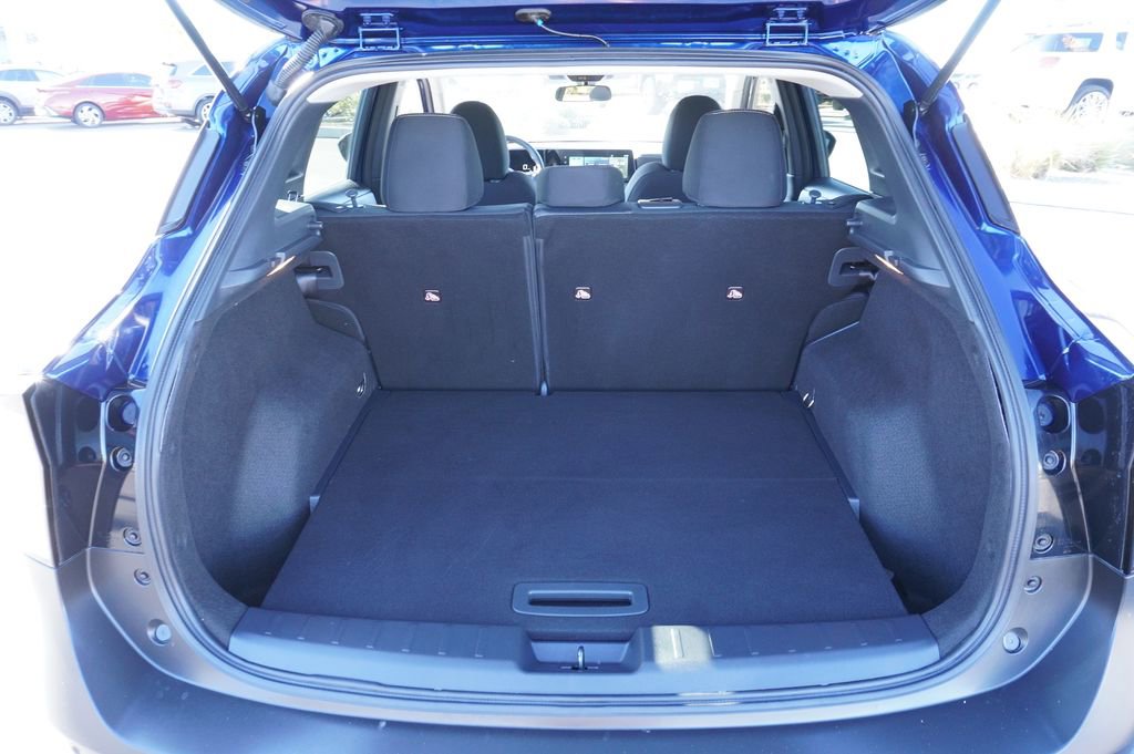 Certified 2025 Nissan Kicks SV w/ SV Premium Package FWD image 8