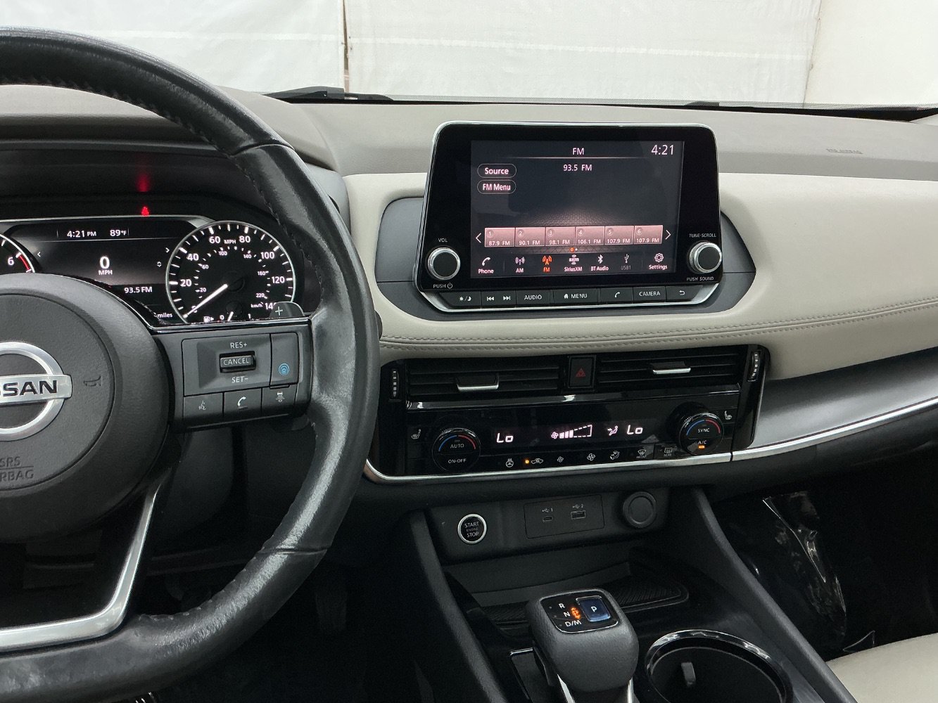Used 2021 Nissan Rogue SV w/ Premium Package AWD/4WD image 34