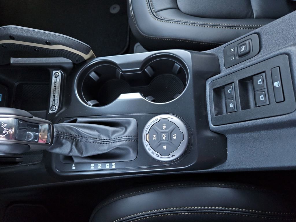 New 2025 Ford Bronco Badlands image 28