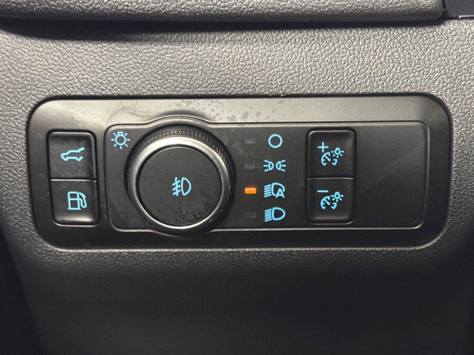 Used 2025 Ford Escape SE FWD image 31