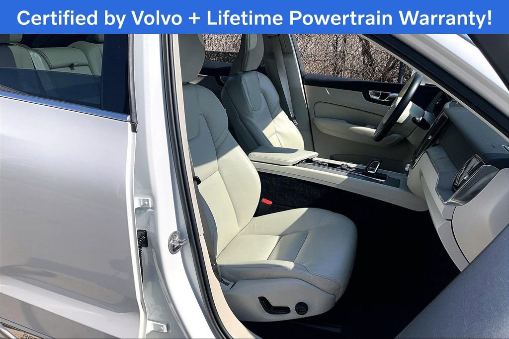 Used 2023 Volvo XC60 T8 Plus w/ Protection Package Premier image 10