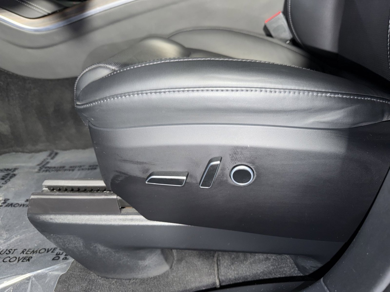 Used 2023 Tesla Model X image 30