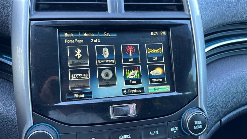 Used 2016 Chevrolet Malibu LT image 38