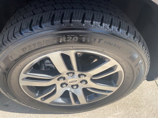 Used 2024 Ford Expedition Limited image 19