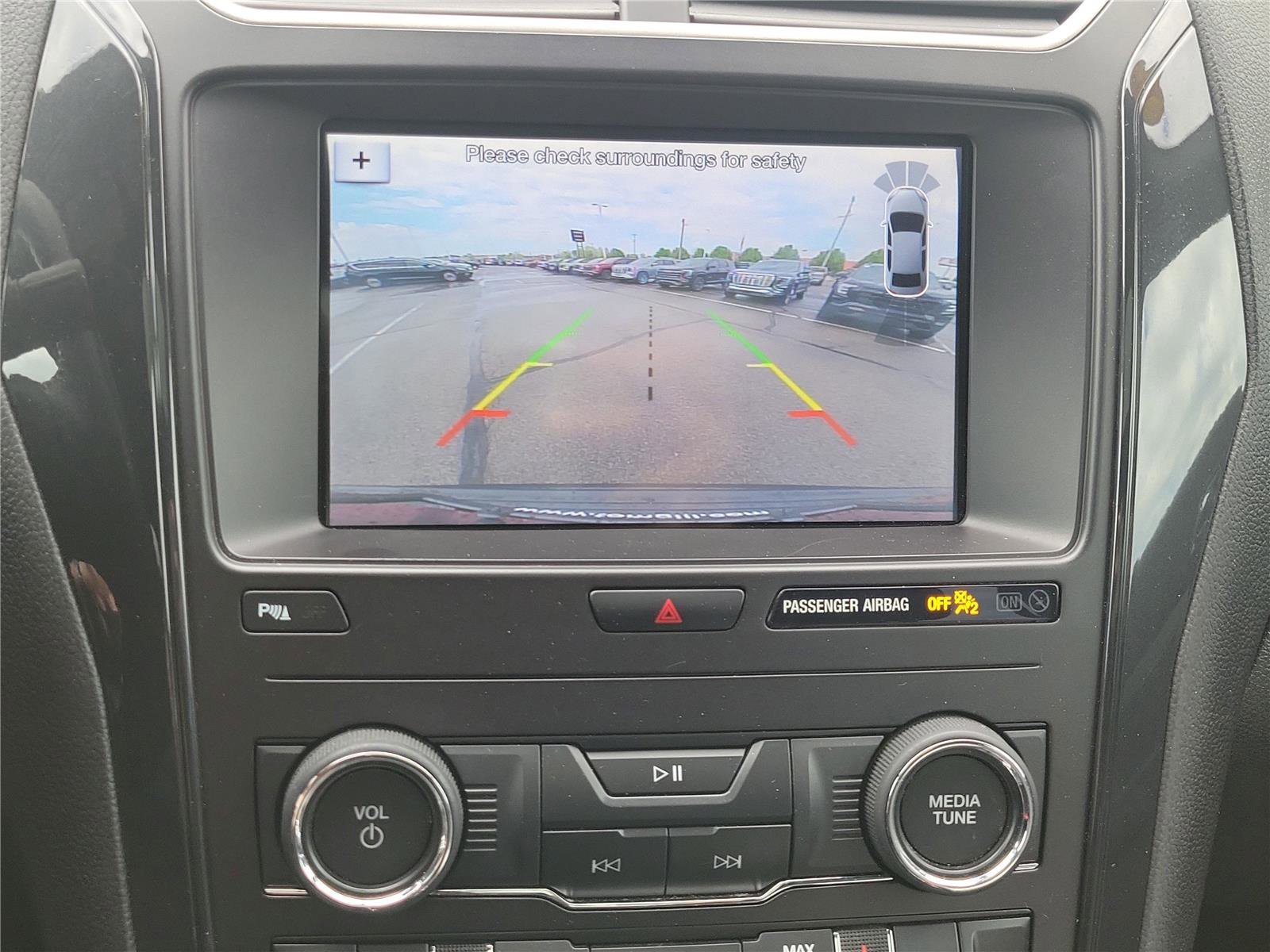 Used 2019 Ford Explorer XLT w/ Equipment Group 202A image 30