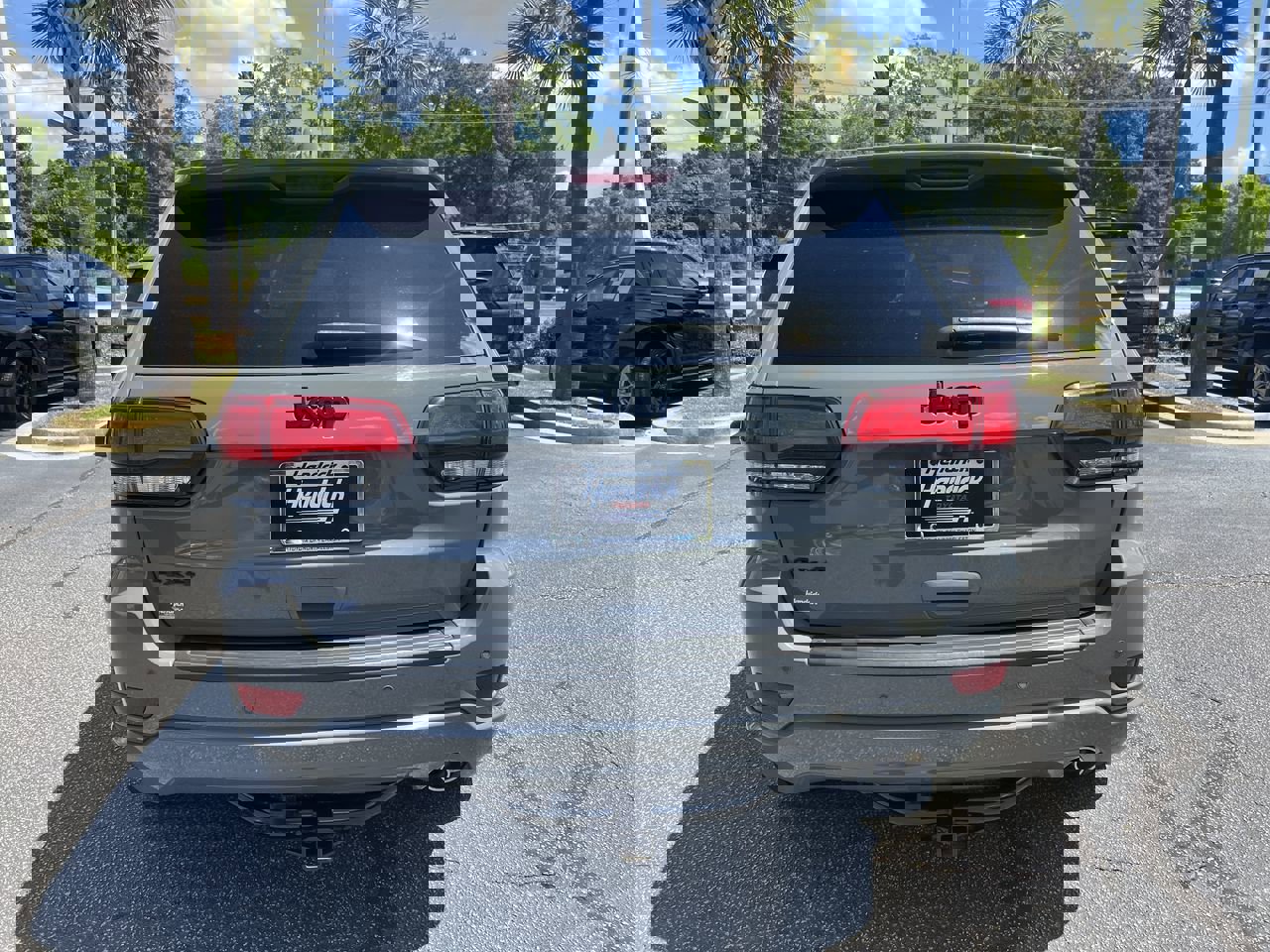 Used 2021 Jeep Grand Cherokee Laredo X AWD/4WD image 9