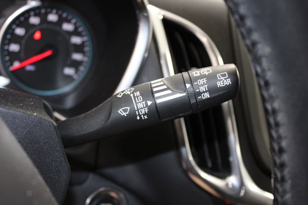 Used 2020 Chevrolet Equinox LT image 24