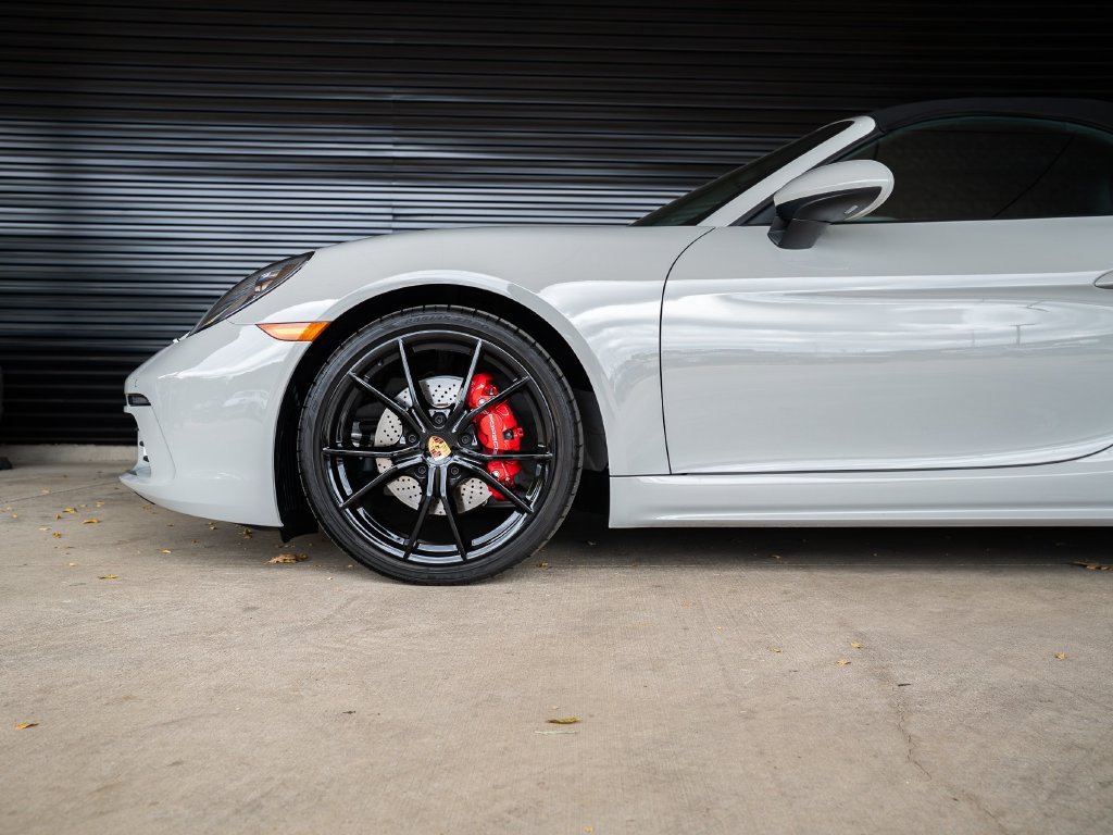 Certified 2025 Porsche 718 Boxster S RWD image 11