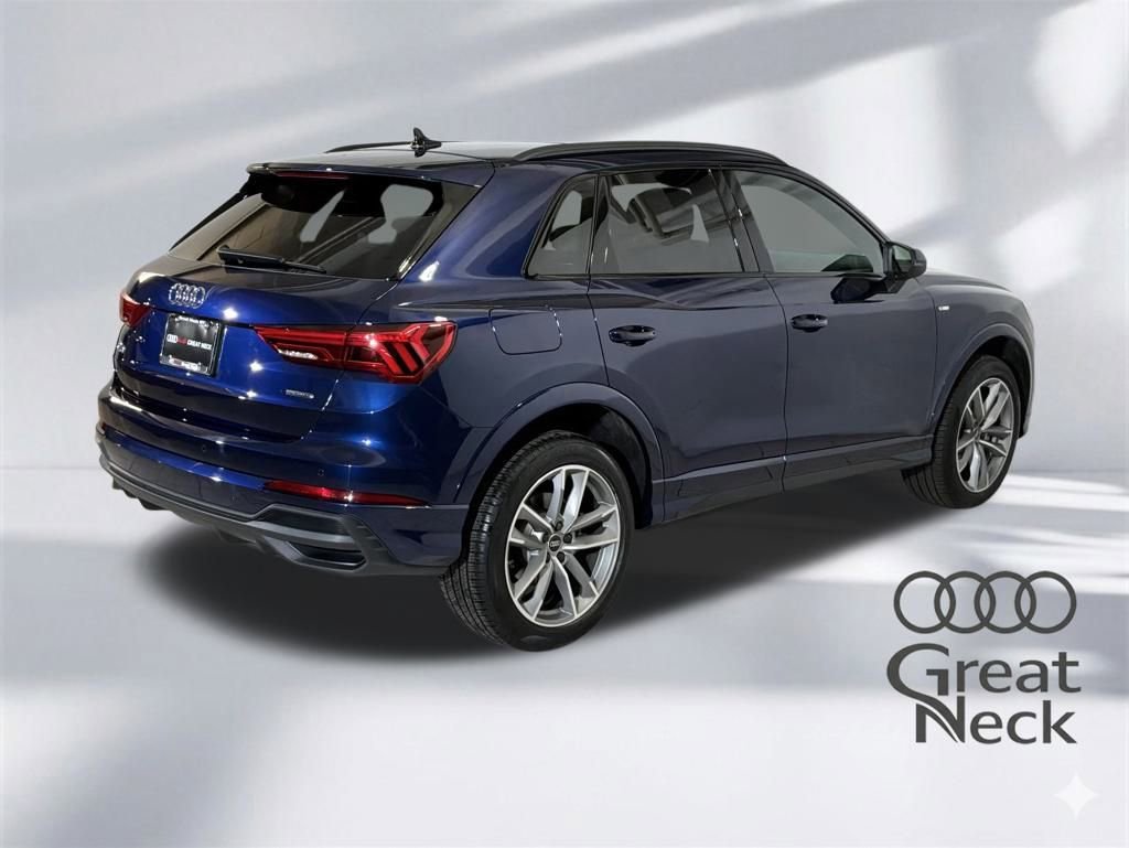 Certified 2025 Audi Q3 2.0T Premium w/ Convenience Package image 11