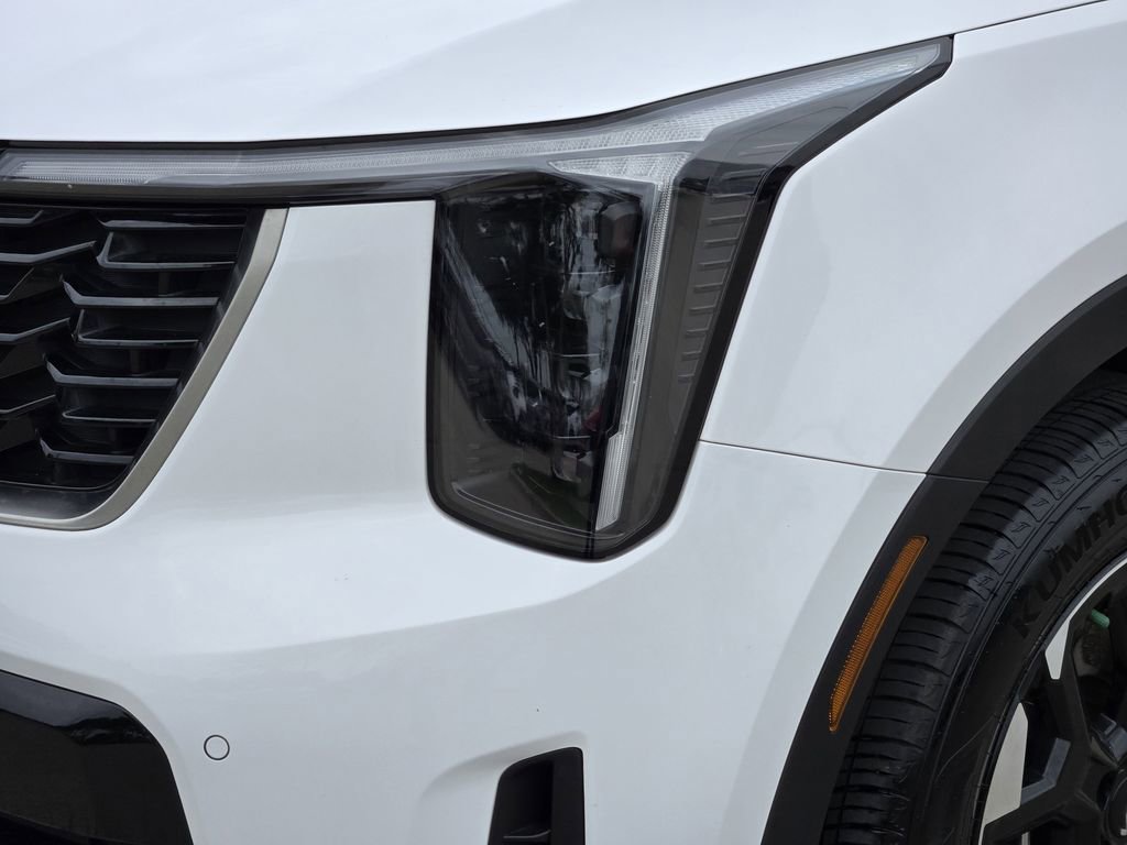 Certified 2025 Kia Sorento S FWD image 15