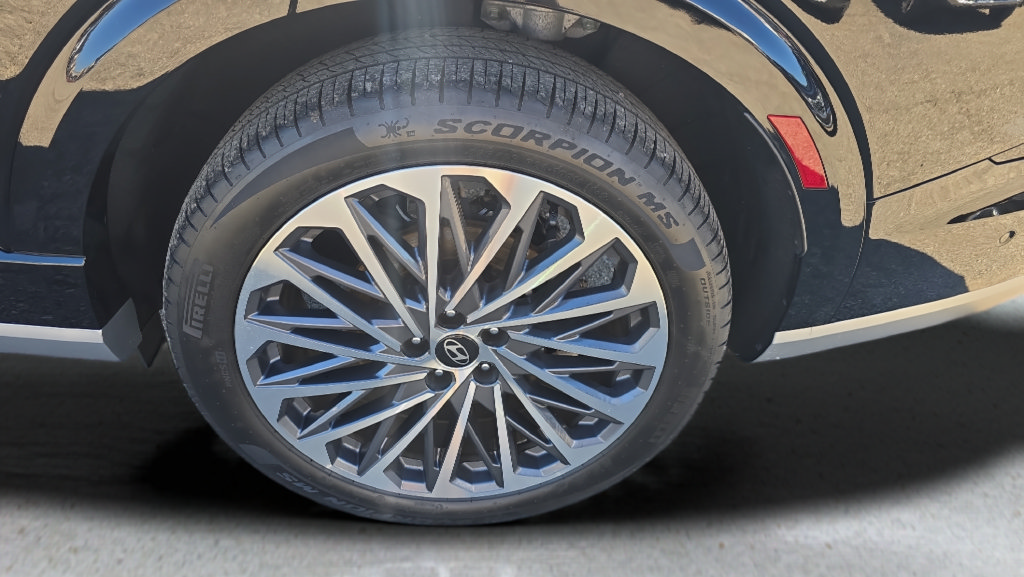 Certified 2026 Hyundai Palisade Calligraphy AWD/4WD image 29