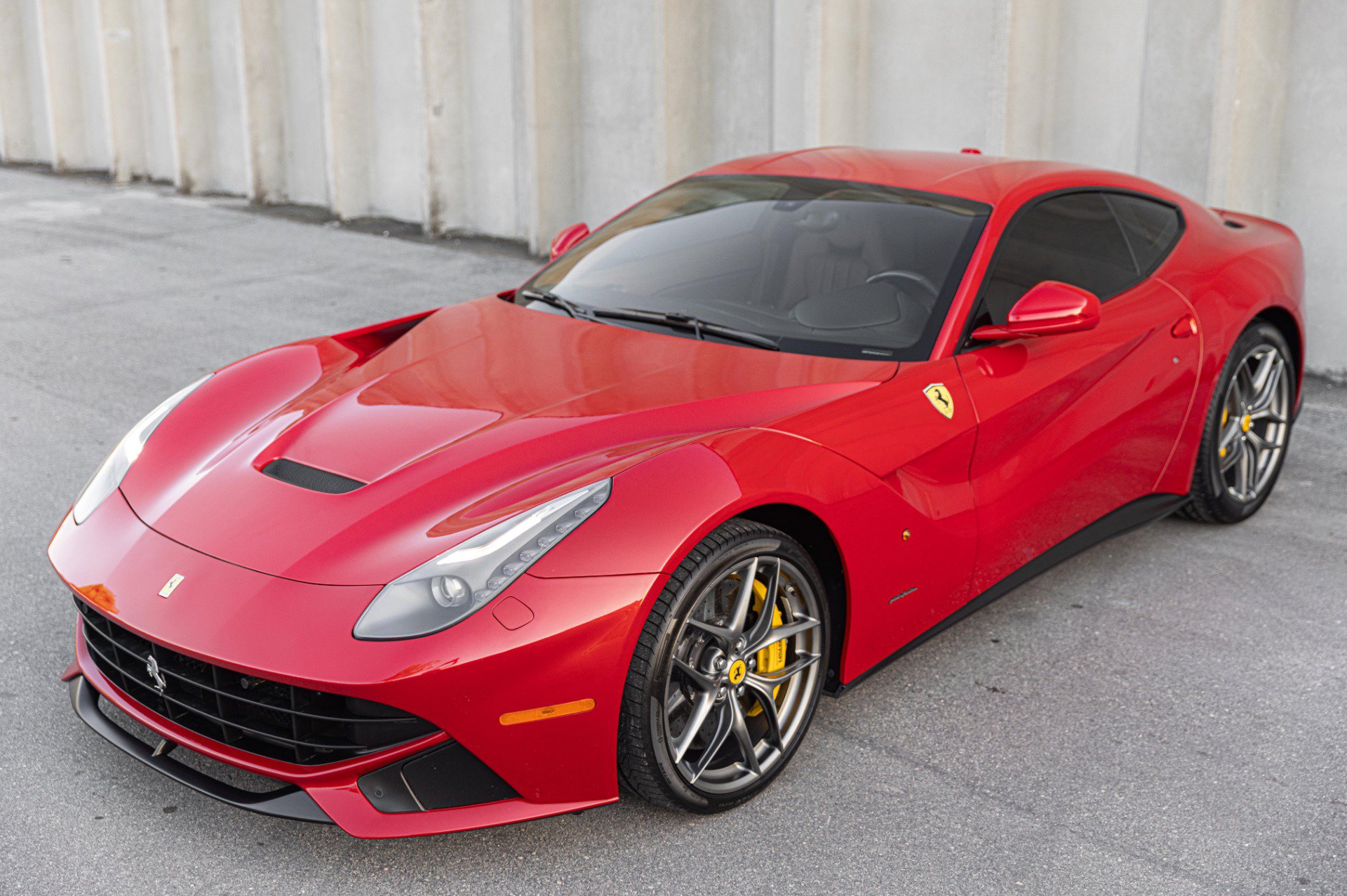 Used 2014 Ferrari F12 Berlinetta RWD image 8