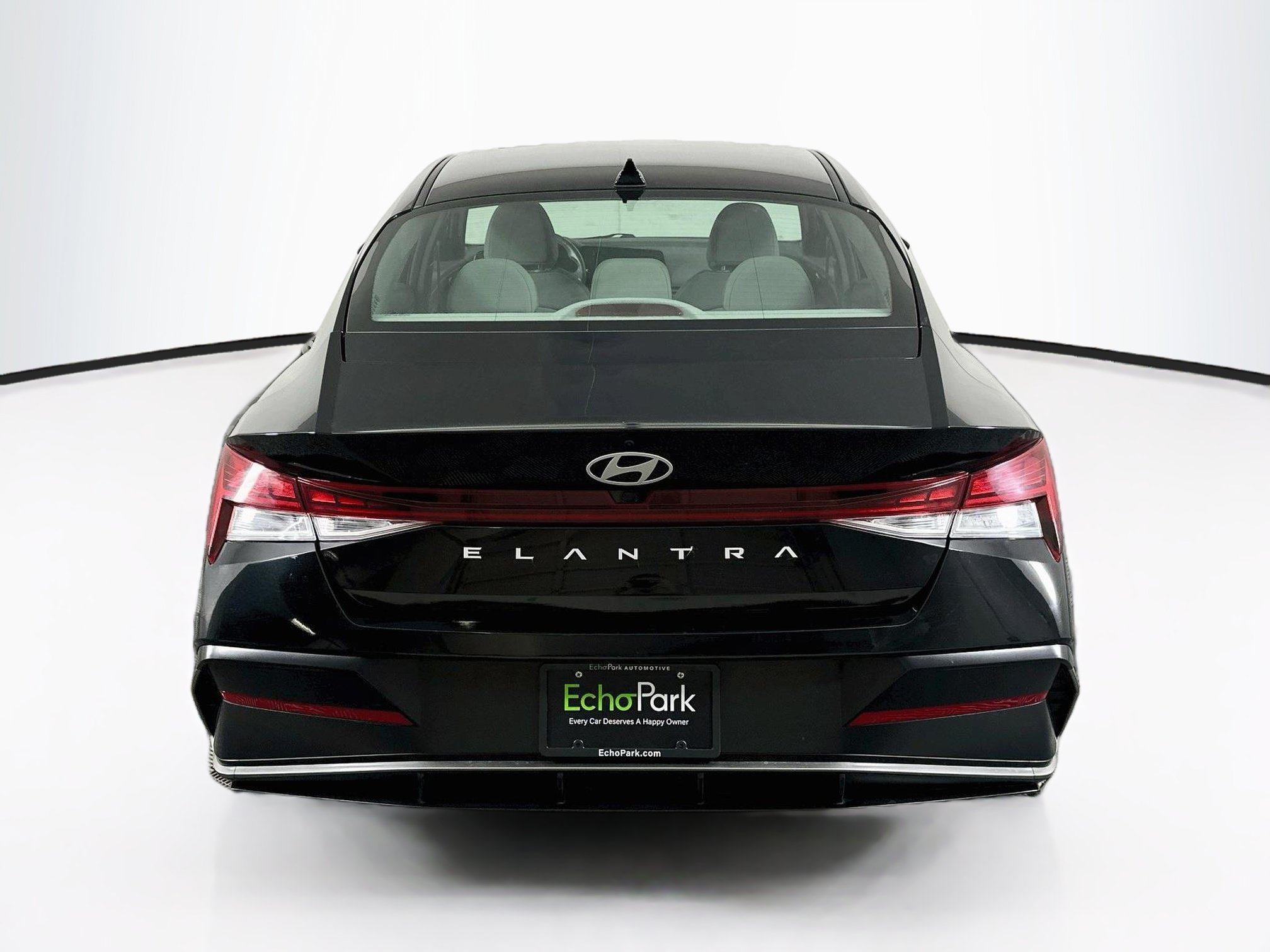 Used 2025 Hyundai Elantra SEL FWD image 7