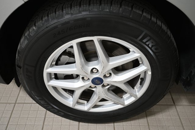 Used 2022 Ford Edge SEL image 17