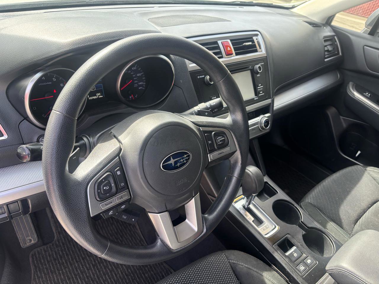 Used 2017 Subaru Outback 2.5i image 5