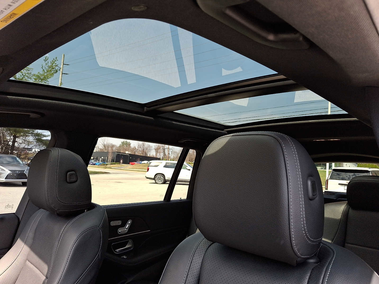 Used 2022 Mercedes-Benz GLS 450 4MATIC image 13