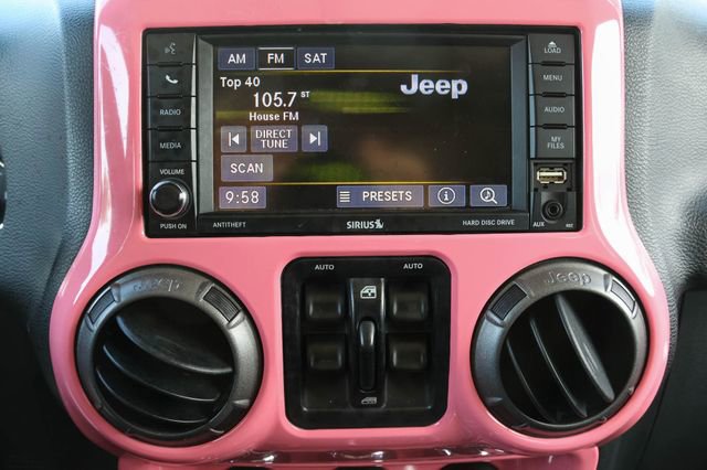Used 2015 Jeep Wrangler Unlimited Sport w/ Quick Order Package 24S AWD/4WD image 24