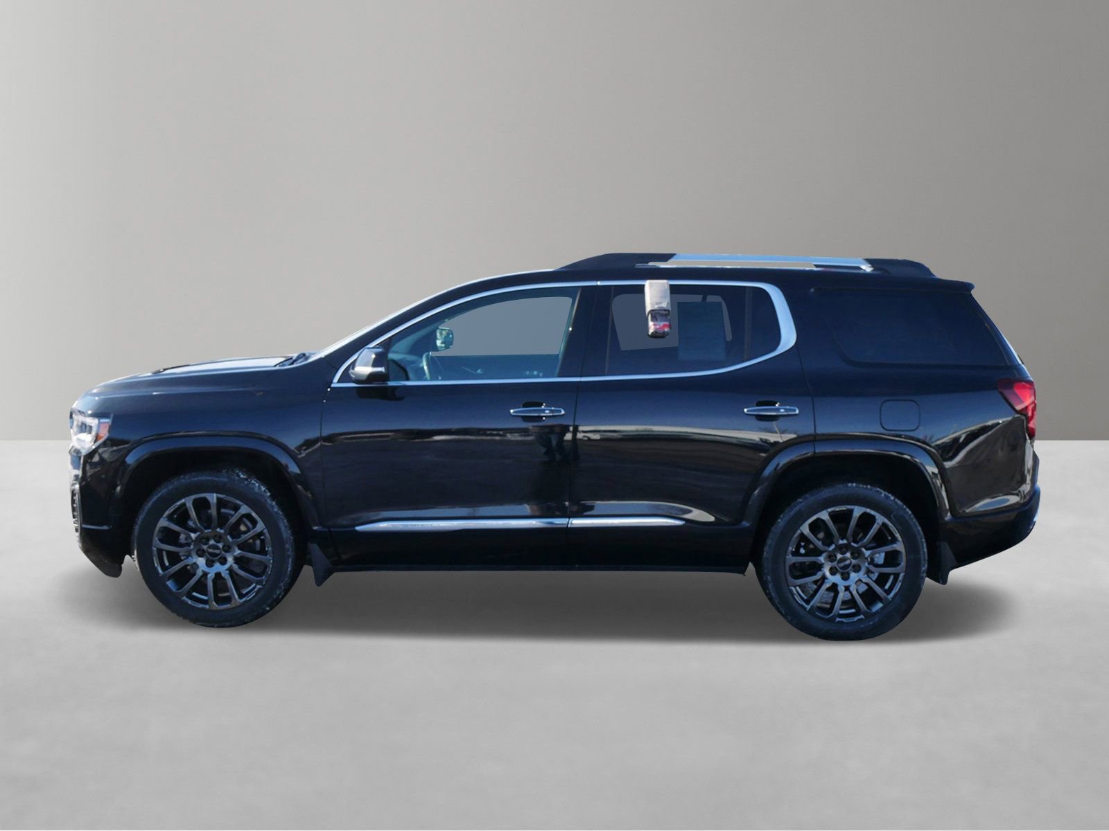 Used 2023 GMC Acadia Denali w/ Black Diamond Edition image 6
