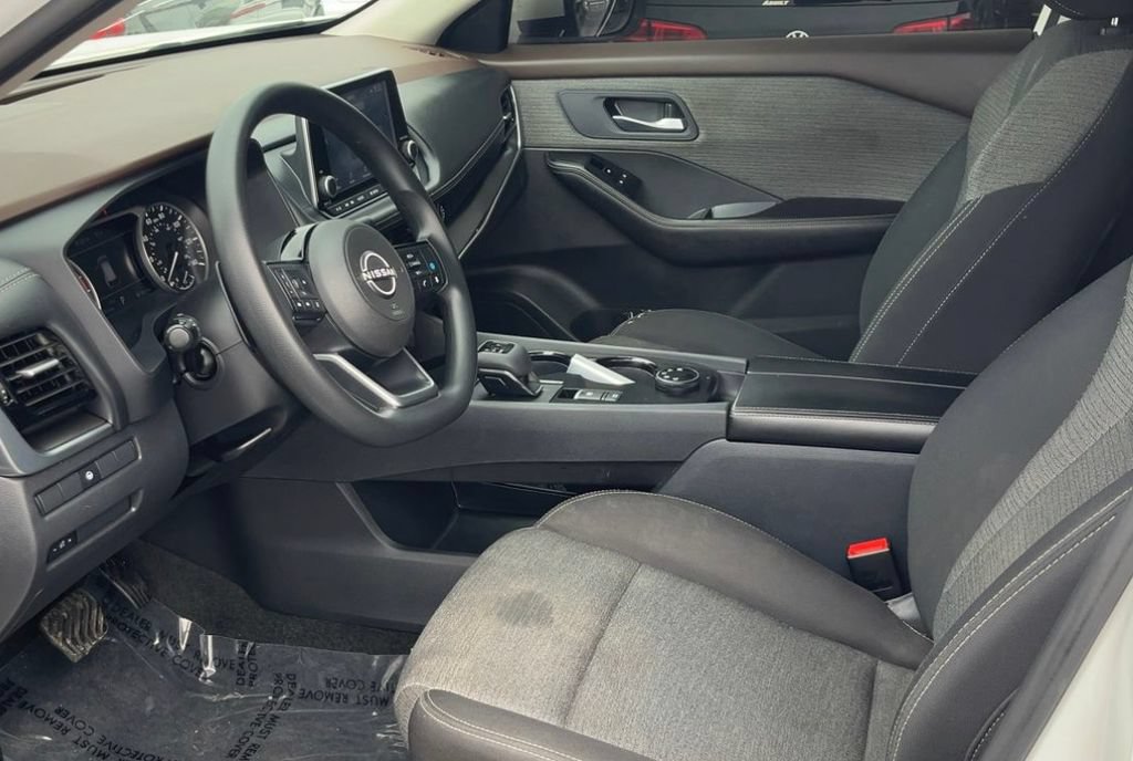 Used 2022 Nissan Rogue SV AWD/4WD image 7