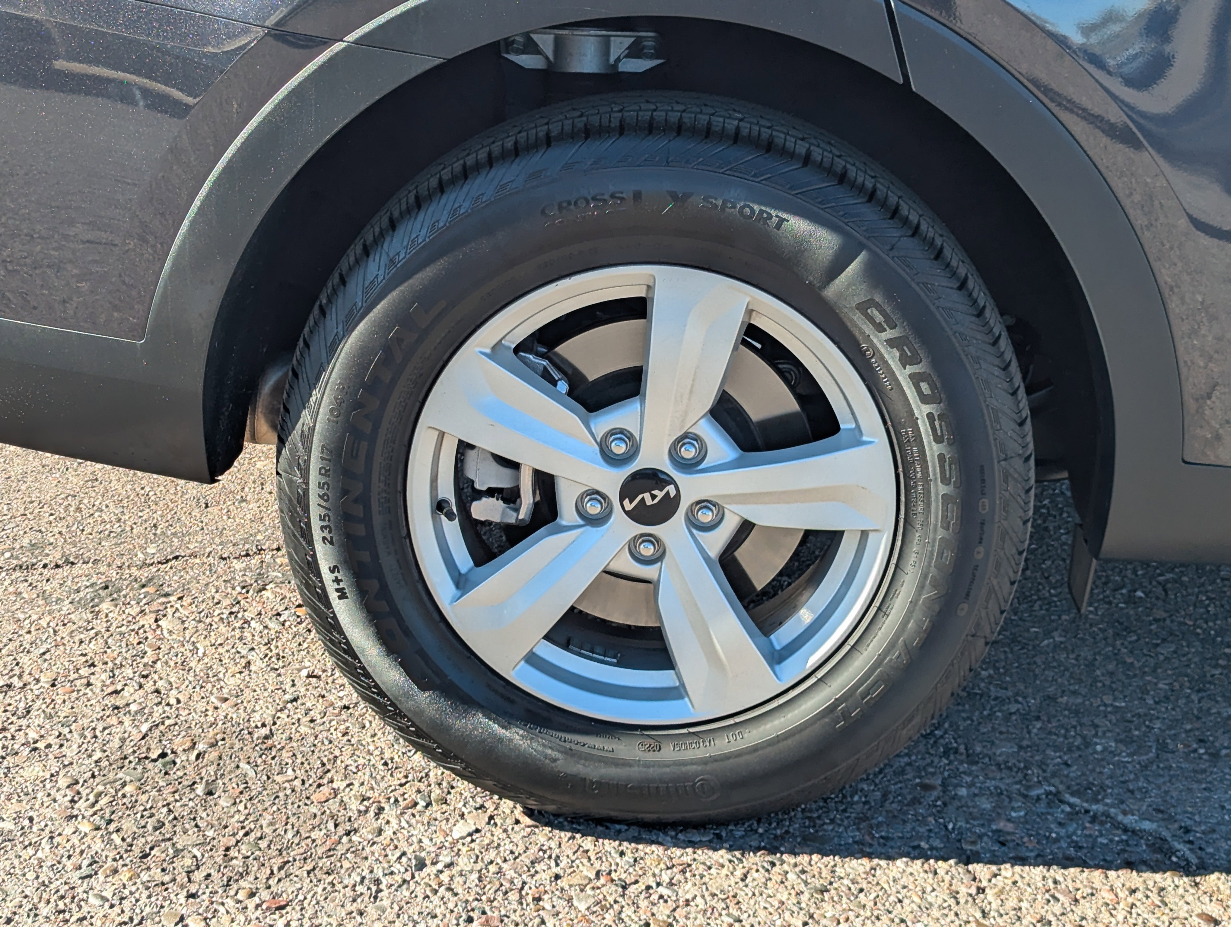 Certified 2025 Kia Sorento LX image 7