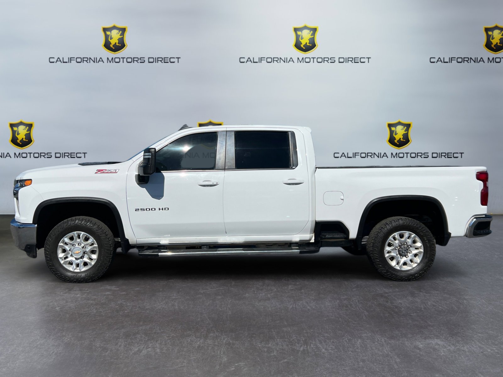 Used 2023 Chevrolet Silverado 2500 LT w/ Convenience Package image 2