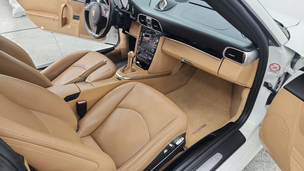Used 2012 Porsche 911 Carrera 4S AWD/4WD image 24