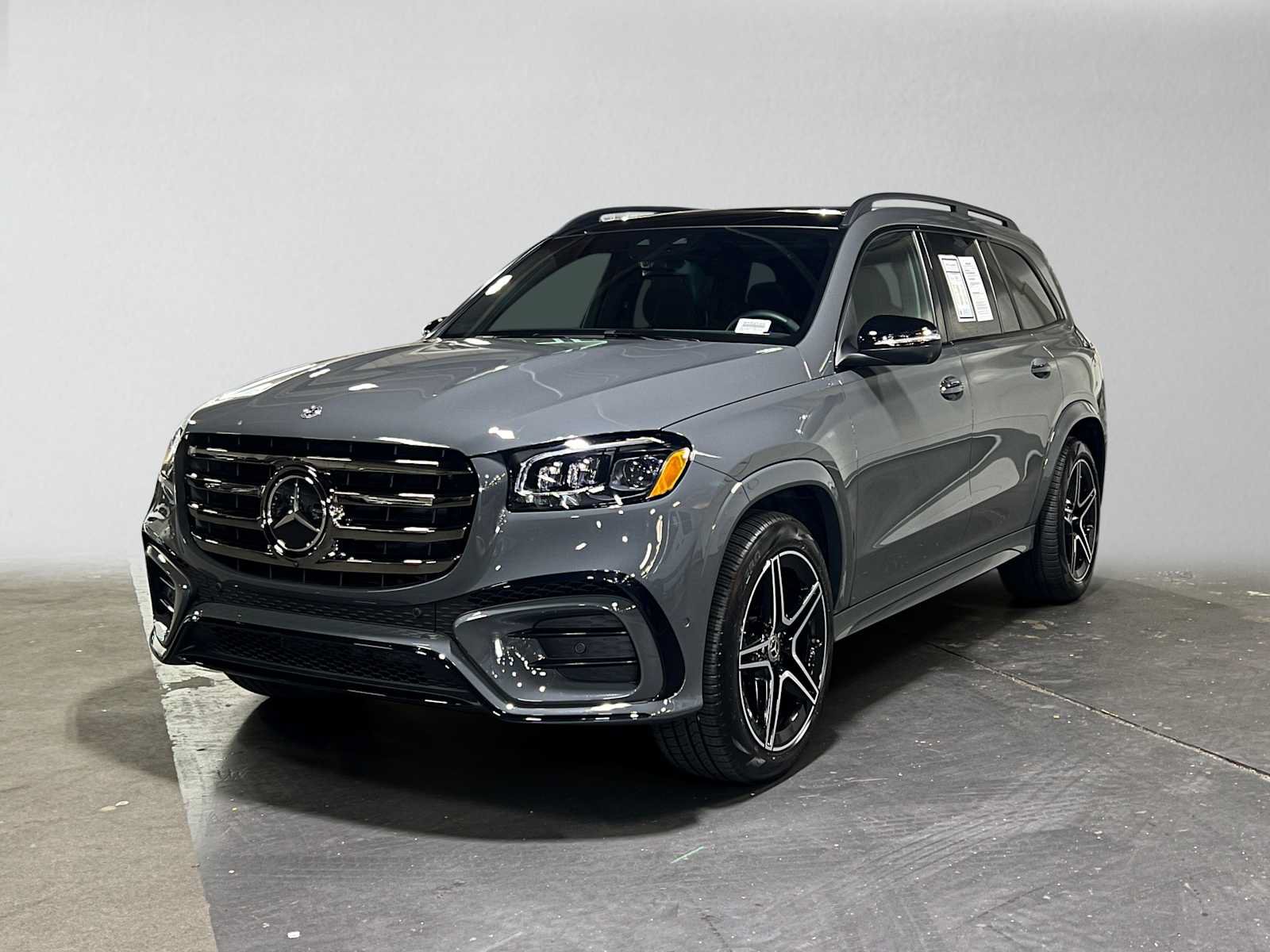 Used 2026 Mercedes-Benz GLS 450 4MATIC image 7