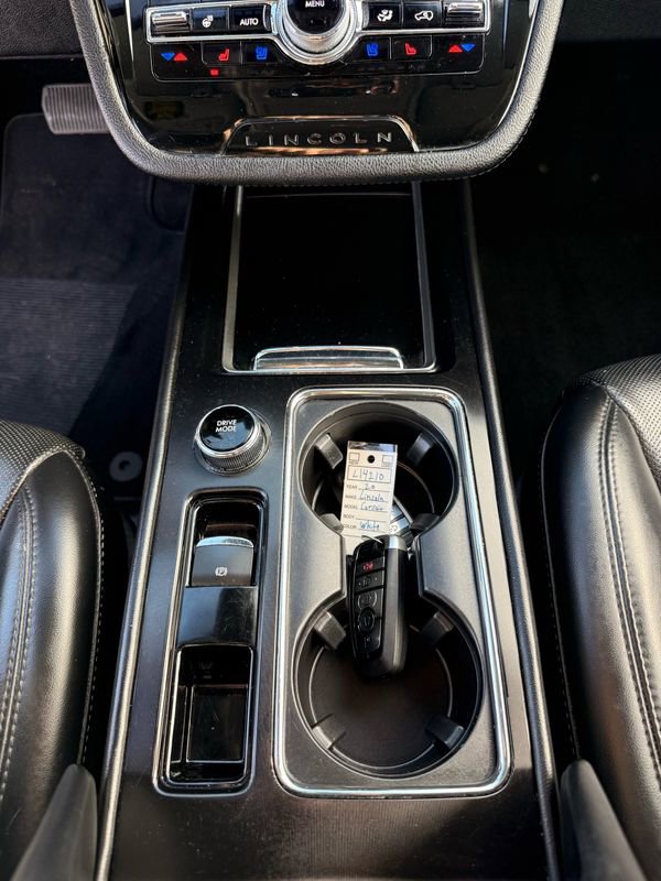 Used 2020 Lincoln Corsair Reserve w/ Equipment Group 201A image 23