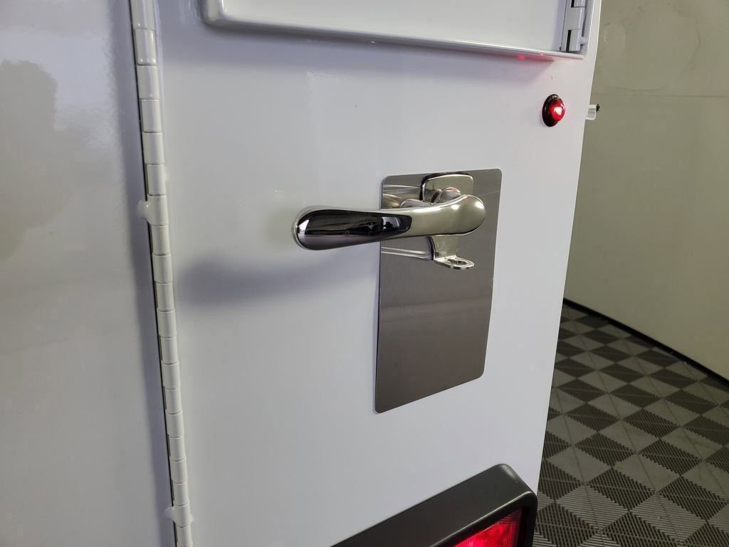 New 2025 Chevrolet Express 3500 w/ Power Convenience Package image 16