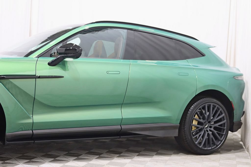 Used 2023 Aston Martin DBX 707 AWD/4WD image 4