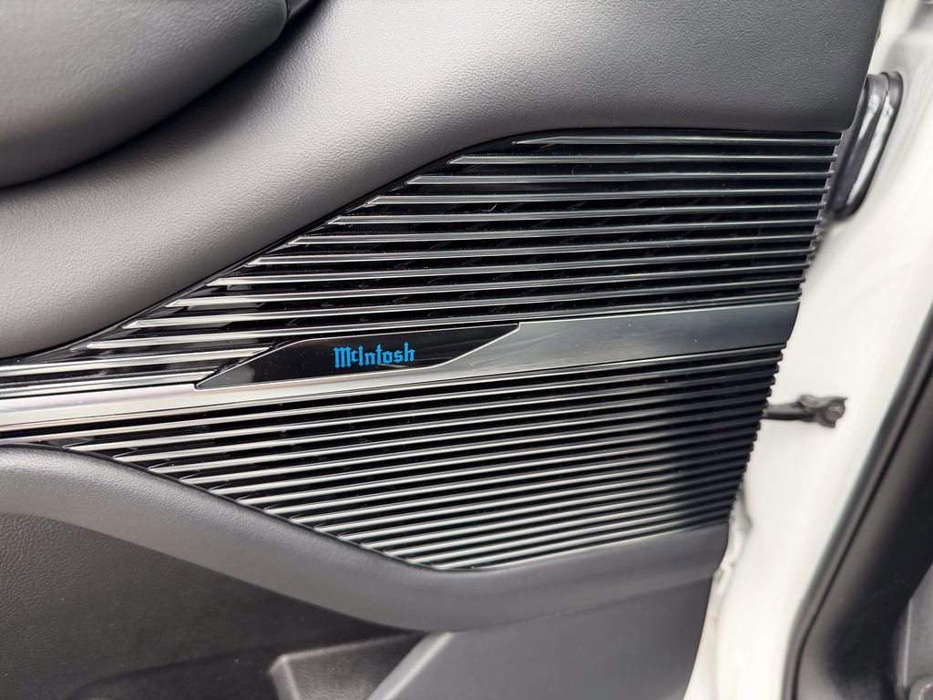 Used 2025 Jeep Grand Wagoneer L Series II Obsidian w/ Quick Order Packagew 28T image 15