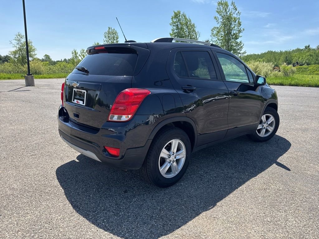 Used 2021 Chevrolet Trax LT w/ Driver Confidence Package FWD image 7