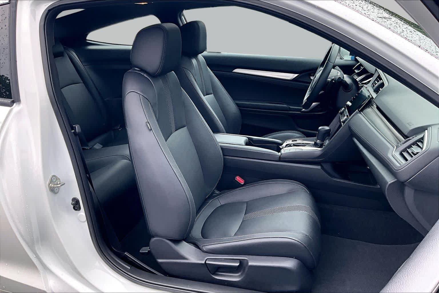 Used 2020 Honda Civic Touring image 9