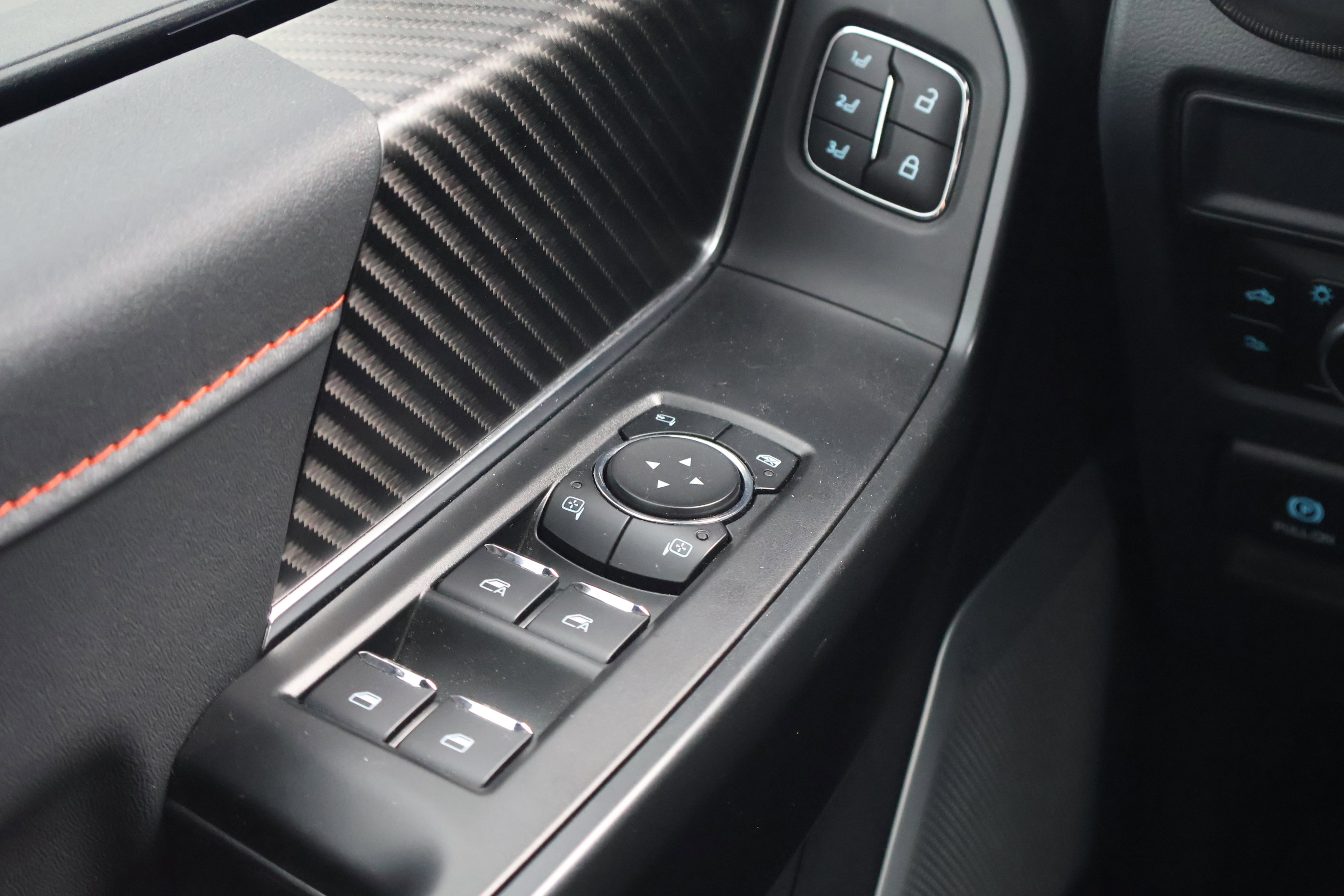 Certified 2025 Ford F150 Raptor image 17