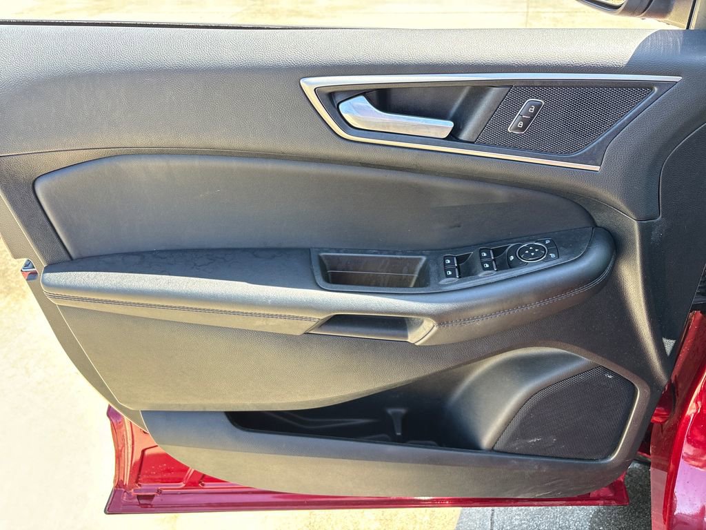 Used 2024 Ford Edge SEL w/ Convenience Package image 15
