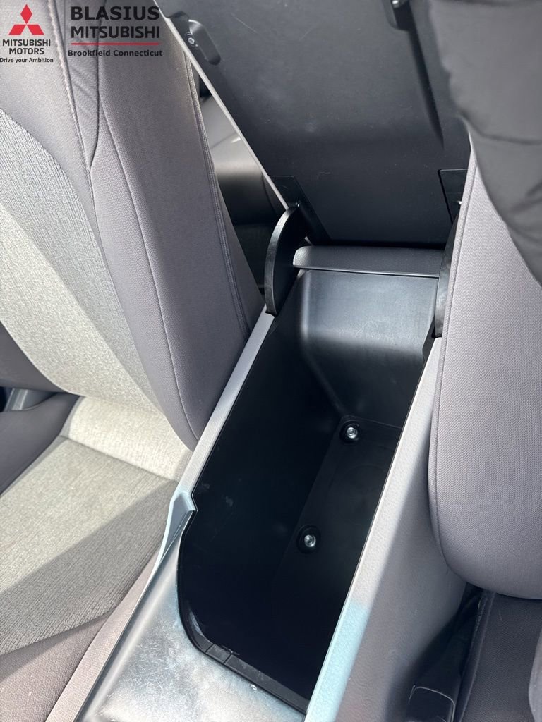 Used 2018 Toyota Camry LE FWD image 23