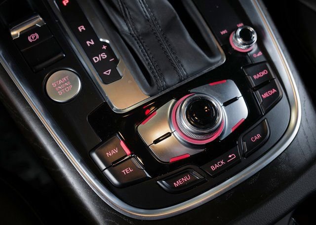 Used 2017 Audi Q5 2.0T Premium Plus w/ Technology Package image 23