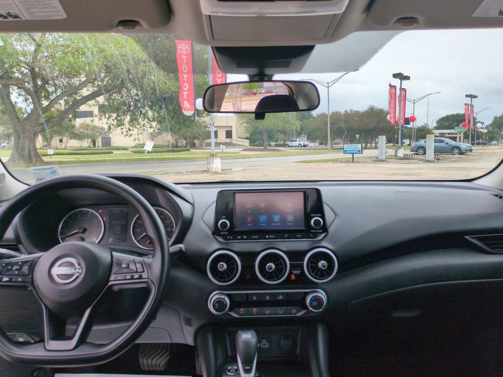 Used 2024 Nissan Sentra S FWD image 30
