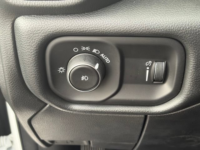 New 2026 RAM 5500 Tradesman w/ Chrome Appearance Group AWD/4WD image 25