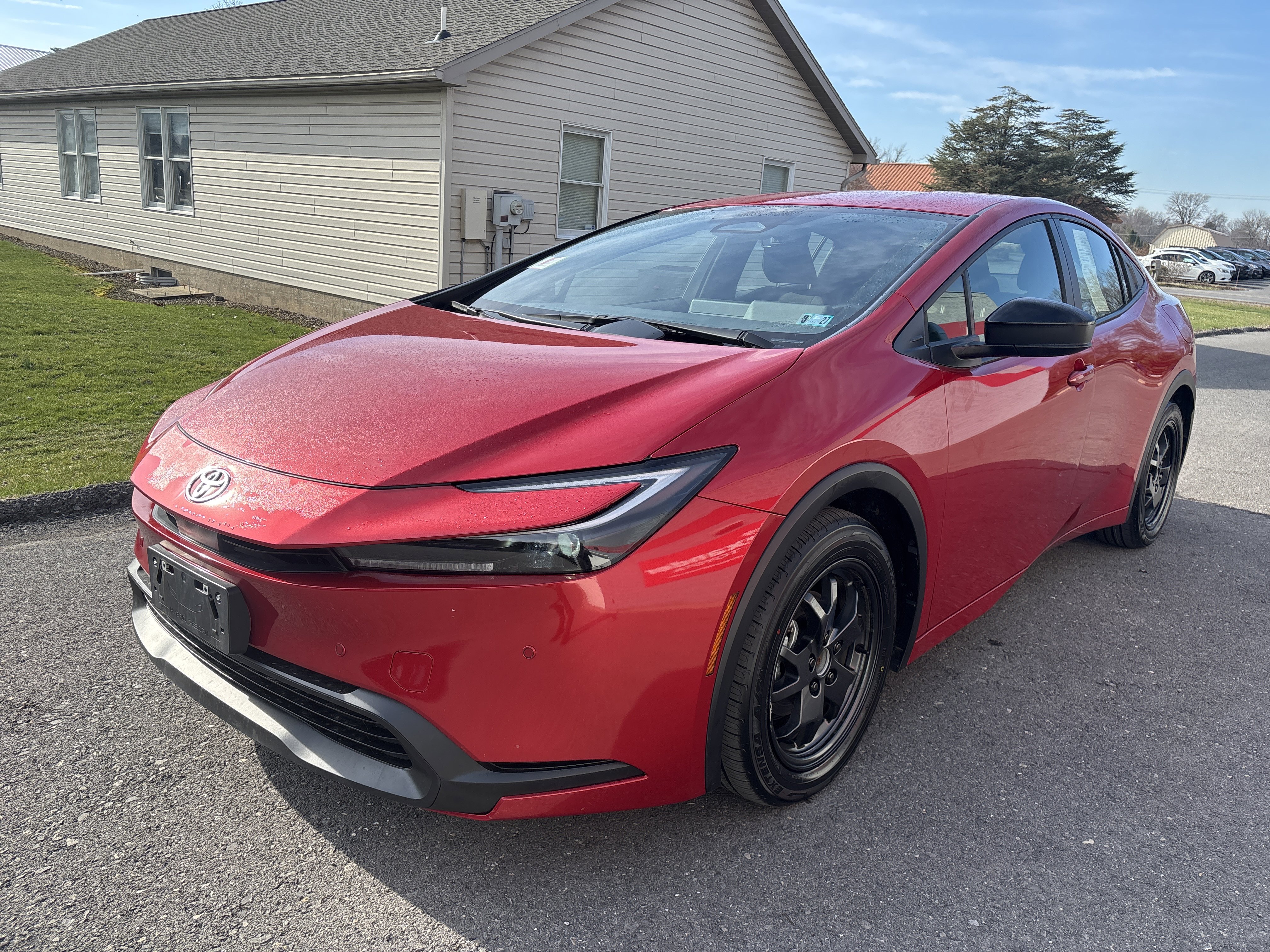 Used 2025 Toyota Prius LE image 8