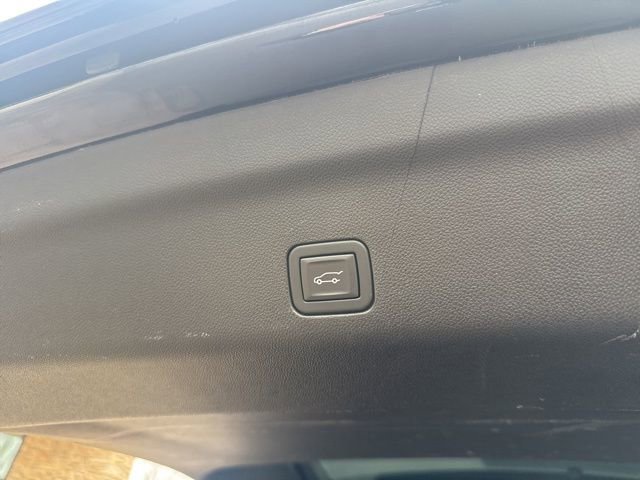 Used 2023 Cadillac Escalade Sport image 44