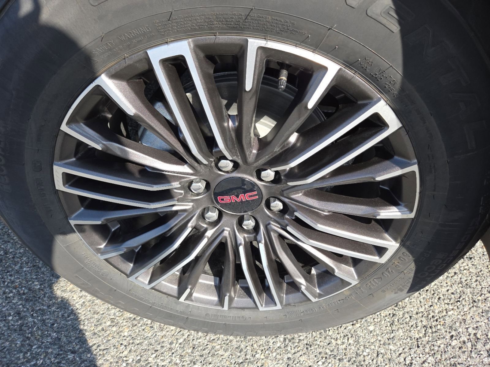 New 2026 GMC Yukon Elevation w/ Elevation Premium Package image 18