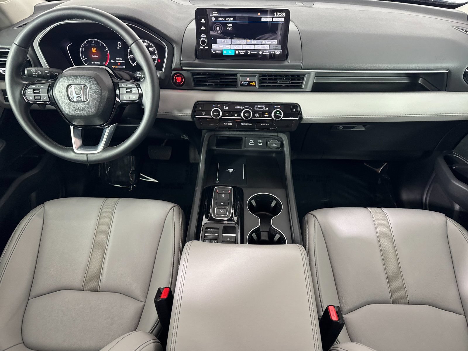 Certified 2025 Honda Pilot EX-L image 13