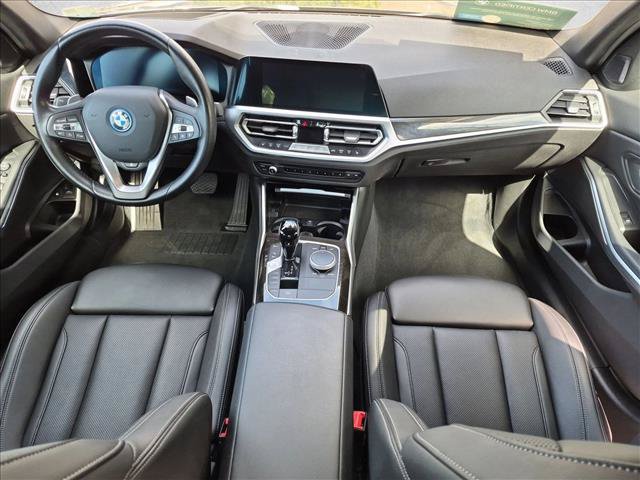 Certified 2022 BMW 330e w/ Premium Package RWD image 19