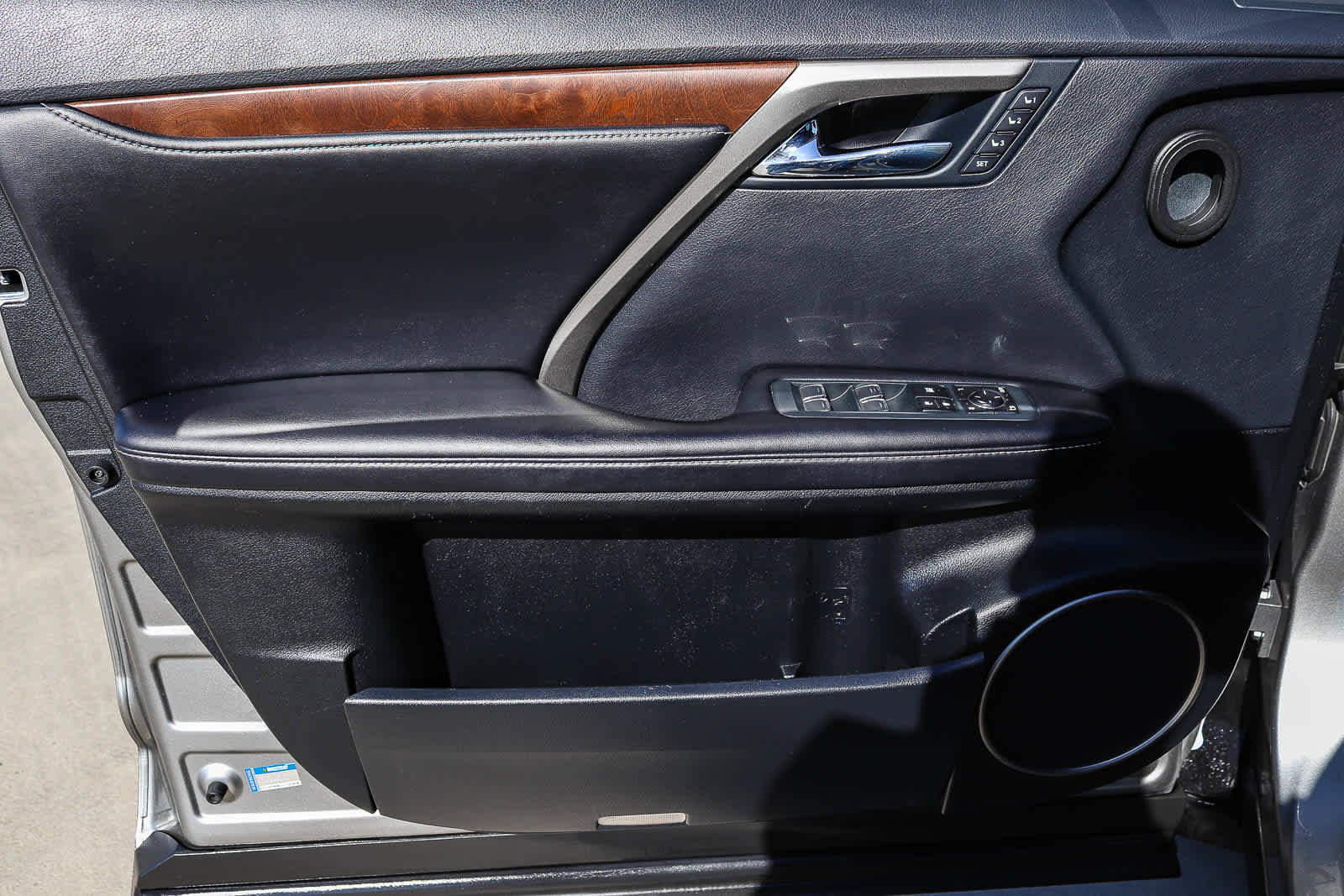 Used 2020 Lexus RX 350L FWD w/ Premium Package image 25