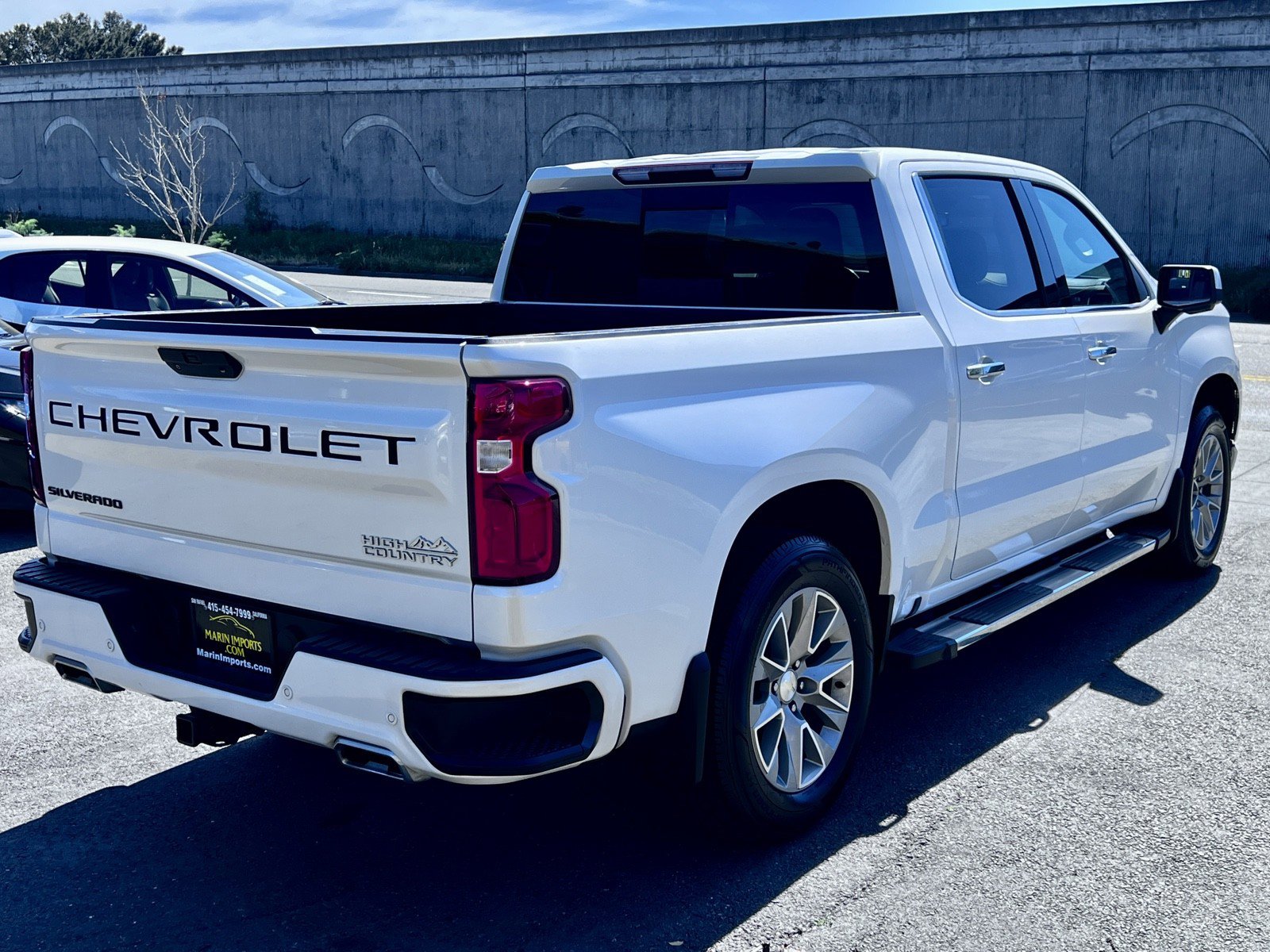 Used 2020 Chevrolet Silverado 1500 High Country w/ LPO, Dark Essentials Package AWD/4WD image 6